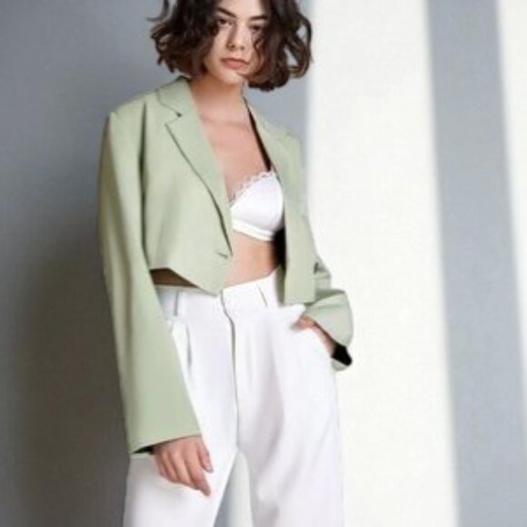 NWT J.ING Jing Green Long Sleeve Crop Blazer Jacket Lightweight - Picture 1 of 6